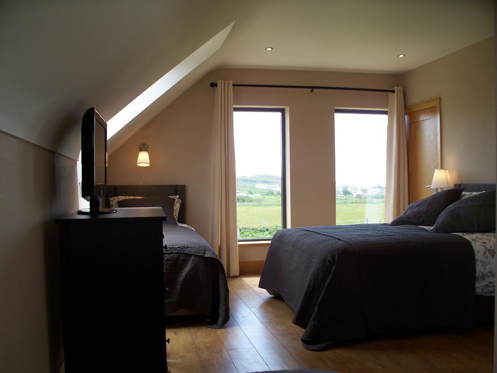 Blackberry Lodge Accommodation Doolin Phòng bức ảnh